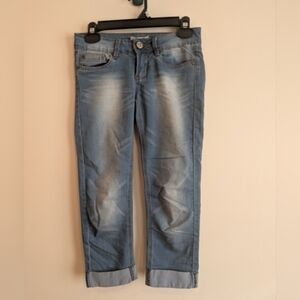 Stylish Light Blue Cropped Women's Jeans